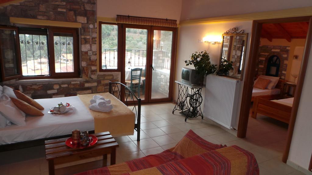 Castle Pontos Hotel Skala Potamia  Room photo